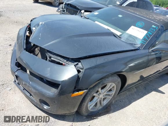 ✅ 2013 Chevrolet Camaro LT • VIN: 2G1FB3D31D9111994 • Lot: 41778133. Listed on IAAI with 155,920 mi. Free auction sales archive from the USA and detailed vehicle history report at DreamBid. Image 19.