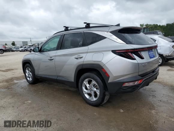 ✅ 2022 Hyundai Tucson SEL • VIN: 5NMJB3AE4NH080646 • Lot: 57768353. Wystawiony na Copart z przebiegiem 6 770 mil. Bezpłatny archiwum sprzedaży aukcyjnych z USA i szczegółowy raport historii pojazdu na DreamBid. Zdjęcie 2.