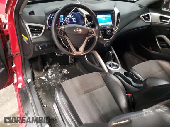 ✅ 2013 Hyundai Veloster w/Black Int • VIN: KMHTC6AD1DU105696 • Lot: 45562345. Listed on Copart with 60,259 mi. Free auction sales archive from the USA and detailed vehicle history report at DreamBid. Image 8.