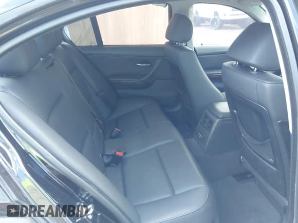 ✅ 2006 BMW 3 Series 325i • VIN: WBAVB13596PT05054 • Lot: 42889135. Listed on IAAI with 71,602 mi. Free auction sales archive from the USA and detailed vehicle history report at DreamBid. Image 8.