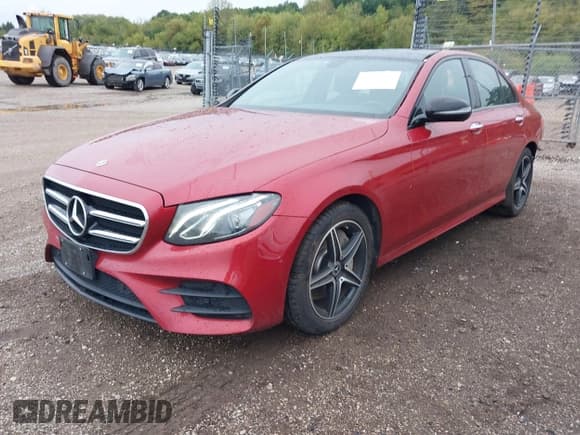 ✅ 2018 Mercedes-Benz E 300 • VIN: WDDZF4KBXJA358722 • Lot: 43373816. Listed on IAAI with 100,936 mi. Free auction sales archive from the USA and detailed vehicle history report at DreamBid. Image 18.