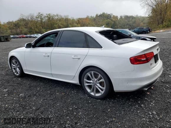 ✅ 2013 Audi S4 Premium Plus • VIN: WAUBGAFL0DA248533 • Лот: 82604055. Опубликован ранее на Copart с пробегом 90 670 миль. Бесплатный доступ к архиву аукционных продаж из США и подробный отчёт об истории автомобиля на DreamBid. Изображение 2.