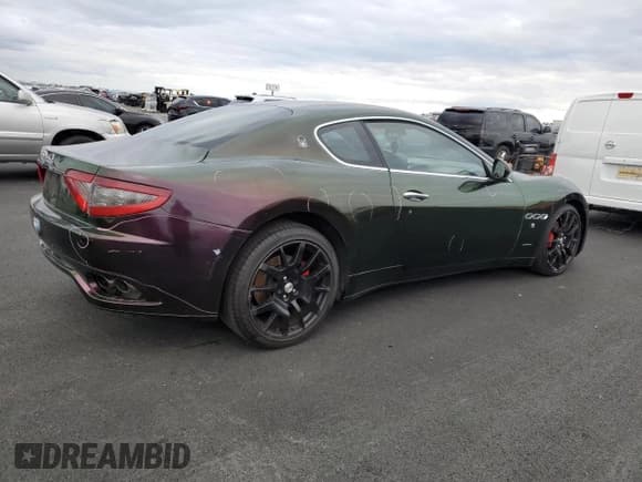 ✅ 2008 Maserati GranTurismo • VIN: ZAMGJ45A380039855 • Lot: 93717885. Wystawiony na Copart z przebiegiem 66 505 mil. Bezpłatny archiwum sprzedaży aukcyjnych z USA i szczegółowy raport historii pojazdu na DreamBid. Zdjęcie 3.