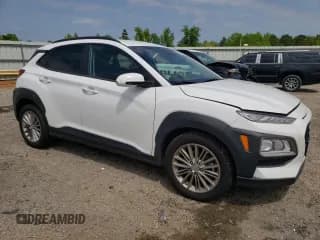 ✅ 2021 Hyundai Kona SEL • VIN: KM8K2CAA0MU727161 • Лот: 52656184. Опубликован ранее на Copart с пробегом 54 497 миль. Бесплатный доступ к архиву аукционных продаж из США и подробный отчёт об истории автомобиля на DreamBid. Изображение 4.