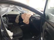 ✅ 2017 Toyota Corolla LE • VIN: 5YFBURHE8HP647507 • Лот: 43405913. Опубликован ранее на IAAI с пробегом 92 411 миль. Бесплатный доступ к архиву аукционных продаж из США и подробный отчёт об истории автомобиля на DreamBid. Изображение 5.