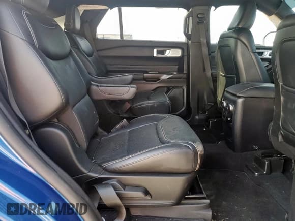 ✅ 2020 Ford Explorer ST • VIN: 1FM5K8GC5LGA26468 • Lot: 72056925. Listed on Copart with 78,259 mi. Free auction sales archive from the USA and detailed vehicle history report at DreamBid. Image 11.