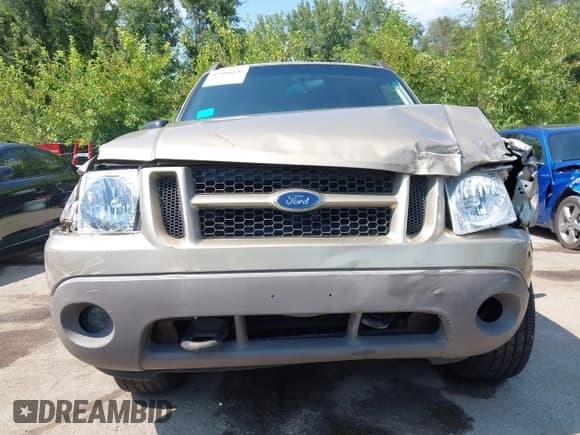 ✅ 2001 Ford Explorer Sport Trac • VIN: 1FMZU77EX1UC54892 • Lot: 42906026. Wystawiony na IAAI z przebiegiem 155 868 mil. Bezpłatny archiwum sprzedaży aukcyjnych z USA i szczegółowy raport historii pojazdu na DreamBid. Zdjęcie 6.