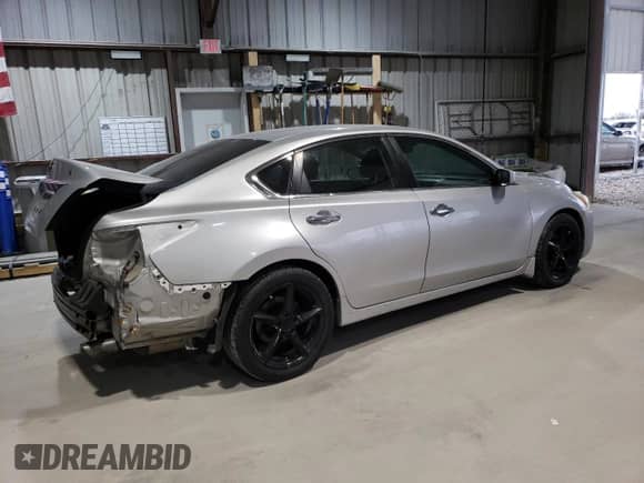 2015 Nissan Altima S с VIN 1N4AL3AP8FN382272, выставлен на аукционе Copart как лот 89474835 с пробегом 129 650 миль миль и Списание • Salvage title. История ставок и продаж доступна на DreamBid. Изображение 3.