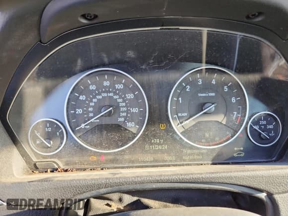 ✅ 2015 BMW 4 Series 428i xDrive • VIN: WBA3N5C51FK198486 • Lot: 87069275. Wystawiony na Copart z przebiegiem 110 439 mil. Bezpłatny archiwum sprzedaży aukcyjnych z USA i szczegółowy raport historii pojazdu na DreamBid. Zdjęcie 9.