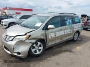 ✅ 2015 Toyota Sienna LE AAS • VIN: 5TDKK3DC5FS568890 • Lot: 43300989. Listed on IAAI with 243,285 mi. Free auction sales archive from the USA and detailed vehicle history report at DreamBid. Image 21.