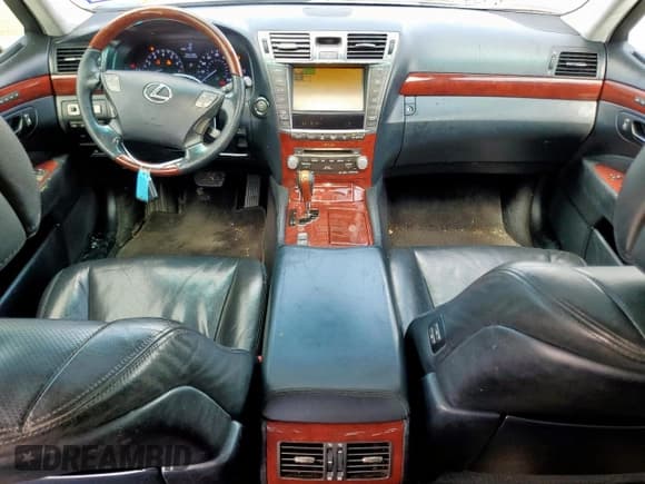 ✅ 2012 Lexus LS 460 L • VIN: JTHGL5EF0C5045591 • Lot: 59752355. Wystawiony na Copart z przebiegiem 237 294 mil. Bezpłatny archiwum sprzedaży aukcyjnych z USA i szczegółowy raport historii pojazdu na DreamBid. Zdjęcie 8.