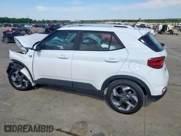 ✅ 2025 Hyundai Venue SEL • VIN: KMHRC8A37SU365434 • Lot: 52650835. Listed on Copart with 922 mi. Free auction sales archive from the USA and detailed vehicle history report at DreamBid. Image 2.