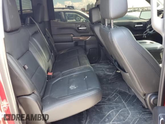 ✅ 2020 Chevrolet Silverado 1500 RST • VIN: 1GCUWDEDXLZ284417 • Lot: 72593024. Wystawiony na Copart z przebiegiem 106 945 mil. Bezpłatny archiwum sprzedaży aukcyjnych z USA i szczegółowy raport historii pojazdu na DreamBid. Zdjęcie 10.