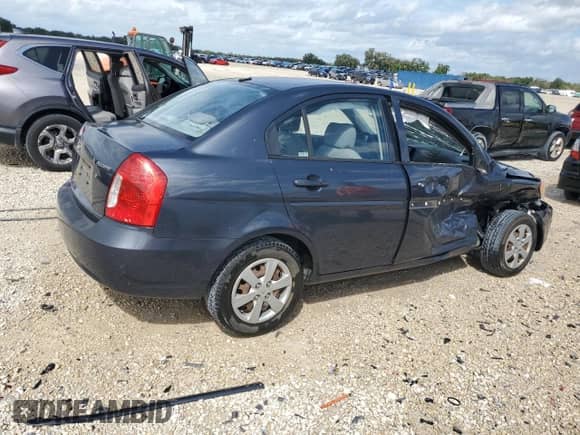 2009 Hyundai Accent Auto GLS с VIN KMHCN46C59U302439, выставлен на аукционе Copart как лот 73185974 с пробегом 97 742 миль миль и Списание • Salvage title. История ставок и продаж доступна на DreamBid. Изображение 3.