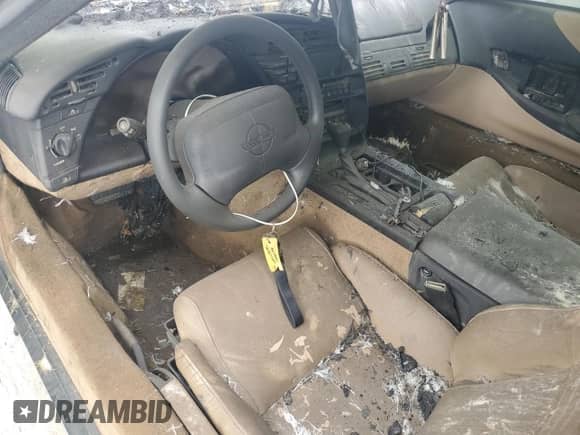 1994 Chevrolet Corvette с VIN 1G1YY22P4R5100564, выставлен на аукционе Copart как лот 72007464 с пробегом Не указан миль и Списание • Salvage title. История ставок и продаж доступна на DreamBid. Изображение 8.