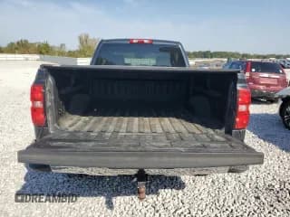 ✅ 2019 Chevrolet Silverado 1500 LT • VIN: 2GCVKPEC3K1143768 • Lot: 74004744. Wystawiony na Copart z przebiegiem 108 799 mil. Bezpłatny archiwum sprzedaży aukcyjnych z USA i szczegółowy raport historii pojazdu na DreamBid. Zdjęcie 6.