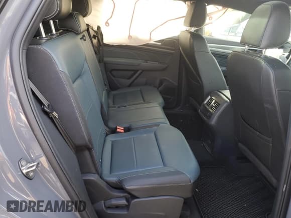 ✅ 2022 Volkswagen Atlas SEL R-Line • VIN: 1V2SC2CAXNC211923 • Lot: 85472674. Listed on Copart with 22,010 mi. Free auction sales archive from the USA and detailed vehicle history report at DreamBid. Image 11.