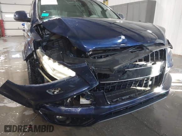 ✅ 2013 Audi Q7 S line Prestige • VIN: WA1DGAFE7DD006974 • Lot: 43595499. Wystawiony na IAAI z przebiegiem 142 382 mil. Bezpłatny archiwum sprzedaży aukcyjnych z USA i szczegółowy raport historii pojazdu na DreamBid. Zdjęcie 6.