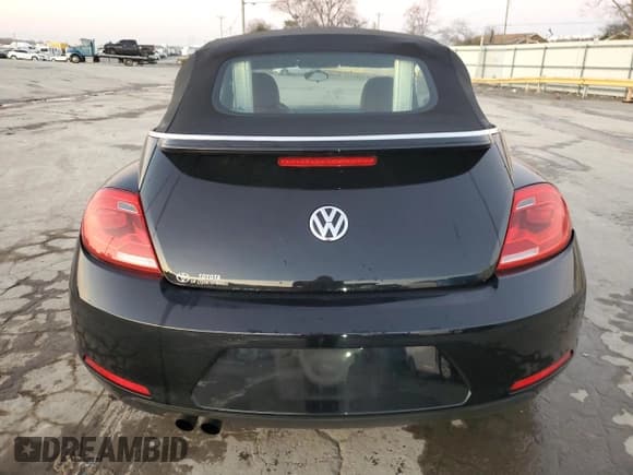 ✅ 2015 Volkswagen Beetle 1.8T • VIN: 3VW517ATXFM818147 • Lot: 85938534. Listed on Copart with 132,860 mi. Free auction sales archive from the USA and detailed vehicle history report at DreamBid. Image 6.