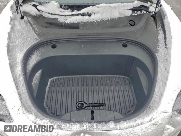 ✅ 2021 Tesla Model 3 Long Range • VIN: 5YJ3E1EB0MF064657 • Lot: 95249055. Wystawiony na Copart z przebiegiem 74 122 mil. Bezpłatny archiwum sprzedaży aukcyjnych z USA i szczegółowy raport historii pojazdu na DreamBid. Zdjęcie 11.