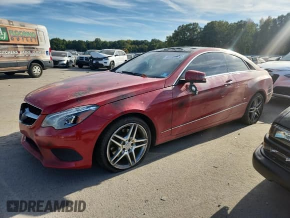 ✅ 2014 Mercedes-Benz E 350 • VIN: WDDKJ8JB5EF283221 • Lot: 82225975. Wystawiony na Copart z przebiegiem 192 542 mil. Bezpłatny archiwum sprzedaży aukcyjnych z USA i szczegółowy raport historii pojazdu na DreamBid. Zdjęcie 1.