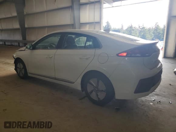 ✅ 2021 Hyundai Ioniq SE • VIN: KMHC75LC0MU260811 • Lot: 82023644. Wystawiony na Copart z przebiegiem 83 366 mil. Bezpłatny archiwum sprzedaży aukcyjnych z USA i szczegółowy raport historii pojazdu na DreamBid. Zdjęcie 2.