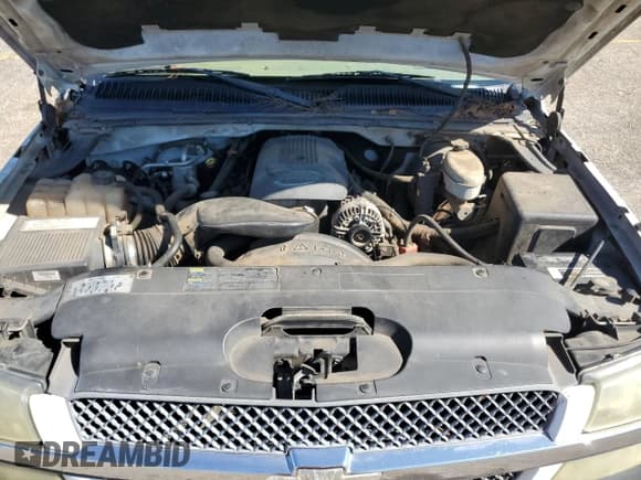 ✅ 2004 Chevrolet Silverado 1500 LS • VIN: 2GCEC19T441317192 • Lot: 86776345. Wystawiony na Copart z przebiegiem 304 216 mil. Bezpłatny archiwum sprzedaży aukcyjnych z USA i szczegółowy raport historii pojazdu na DreamBid. Zdjęcie 11.