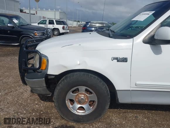 ✅ 2000 Ford F-150 XL • VIN: 1FTZX1720YNC40664 • Лот: 42109556. Опубликован ранее на IAAI с пробегом Не указан. Бесплатный доступ к архиву аукционных продаж из США и подробный отчёт об истории автомобиля на DreamBid. Изображение 17.