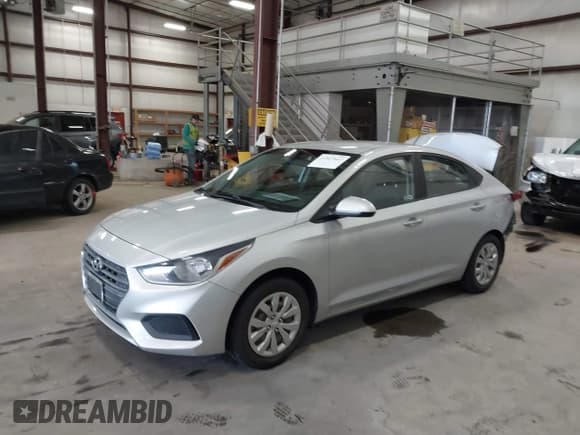 ✅ 2018 Hyundai Accent SE • VIN: 3KPC24A37JE034940 • Лот: 41927667. Опубликован ранее на IAAI с пробегом 87 906 миль. Бесплатный доступ к архиву аукционных продаж из США и подробный отчёт об истории автомобиля на DreamBid. Изображение 2.