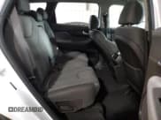 ✅ 2020 Hyundai Santa Fe SEL • VIN: 5NMS3CAD0LH215238 • Lot: 63489984. Wystawiony na Copart z przebiegiem 26 390 mil. Bezpłatny archiwum sprzedaży aukcyjnych z USA i szczegółowy raport historii pojazdu na DreamBid. Zdjęcie 11.