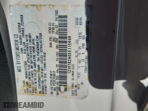 ✅ 2005 Ford Mustang GT Deluxe • VIN: 1ZVFT82H055115949 • Лот: 82492605. Опубликован ранее на Copart с пробегом 245 152 миль. Бесплатный доступ к архиву аукционных продаж из США и подробный отчёт об истории автомобиля на DreamBid. Изображение 12.