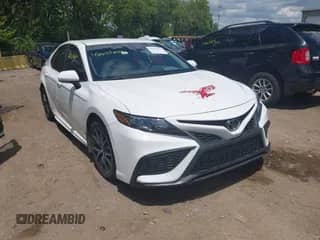 2022 Toyota Camry SE with VIN 4T1G11BKXNU067748, listed as a IAAI auction lot 42637849 with 73,909 mi miles and . Bid and sale history available at DreamBid. Image 1.