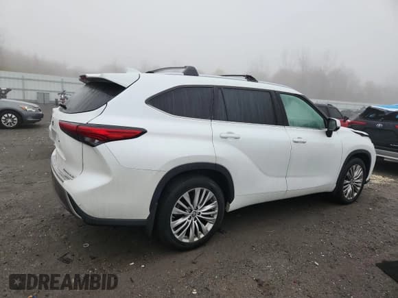 ✅ 2023 Toyota Highlander XLE • VIN: 5TDKDRBH4PS505731 • Лот: 92065365. Опубликован ранее на Copart с пробегом 53 454 миль. Бесплатный доступ к архиву аукционных продаж из США и подробный отчёт об истории автомобиля на DreamBid. Изображение 3.
