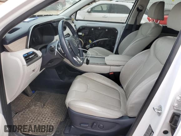 ✅ 2020 Hyundai Palisade SEL • VIN: KM8R44HE3LU090613 • Лот: 86982204. Опубликован ранее на Copart с пробегом 110 994 миль. Бесплатный доступ к архиву аукционных продаж из США и подробный отчёт об истории автомобиля на DreamBid. Изображение 7.