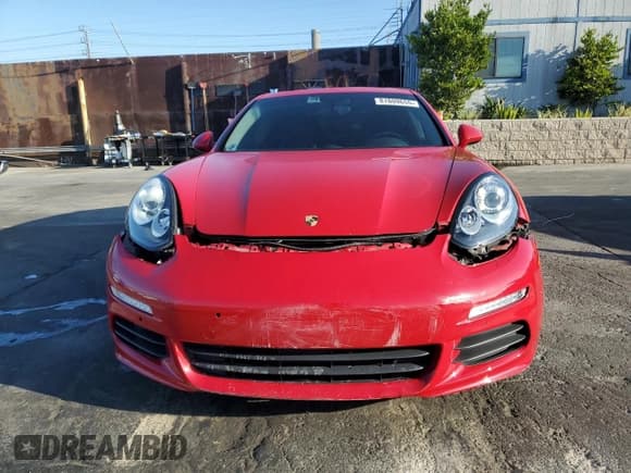 ✅ 2015 Porsche Panamera S E-Hybrid • VIN: WP0AD2A78FL040513 • Lot: 81809655. Wystawiony na Copart z przebiegiem 52 916 mil. Bezpłatny archiwum sprzedaży aukcyjnych z USA i szczegółowy raport historii pojazdu na DreamBid. Zdjęcie 5.