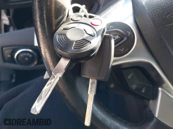 ✅ 2017 Ford Transit Connect XLT • VIN: NM0GS9F70H1302070 • Лот: 43522163. Опубликован ранее на IAAI с пробегом 175 277 миль. Бесплатный доступ к архиву аукционных продаж из США и подробный отчёт об истории автомобиля на DreamBid. Изображение 11.