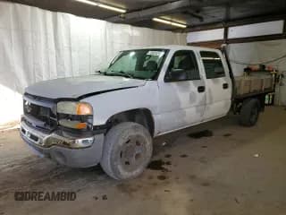 ✅ 2004 GMC Sierra 2500HD SLE • VIN: 1GTHK23U74F250720 • Lot: 70581215. Wystawiony na Copart z przebiegiem 275 736 mil. Bezpłatny archiwum sprzedaży aukcyjnych z USA i szczegółowy raport historii pojazdu na DreamBid. Zdjęcie 1.