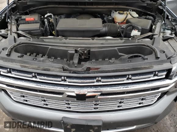 ✅ 2022 Chevrolet Suburban Premier • VIN: 1GNSKFKD9NR326119 • Lot: 82171323. Wystawiony na Copart z przebiegiem 23 203 mil. Bezpłatny archiwum sprzedaży aukcyjnych z USA i szczegółowy raport historii pojazdu na DreamBid. Zdjęcie 12.