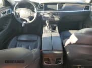 ✅ 2015 Hyundai Genesis 3.8L • VIN: KMHGN4JE3FU092591 • Lot: 88606515. Wystawiony na Copart z przebiegiem 134 541 mil. Bezpłatny archiwum sprzedaży aukcyjnych z USA i szczegółowy raport historii pojazdu na DreamBid. Zdjęcie 8.