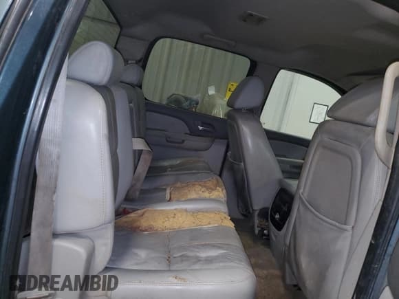 ✅ 2007 Chevrolet Silverado 2500HD 2LT • VIN: 1GCHK236X7F560723 • Лот: 68565425. Опубликован ранее на Copart с пробегом 285 139 миль. Бесплатный доступ к архиву аукционных продаж из США и подробный отчёт об истории автомобиля на DreamBid. Изображение 10.