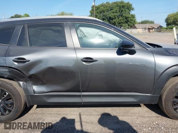 ✅ 2025 Mazda CX-50 S Preferred • VIN: 7MMVABBMXSN325856 • Lot: 42893152. Listed on IAAI with 7,482 mi. Free auction sales archive from the USA and detailed vehicle history report at DreamBid. Image 13.