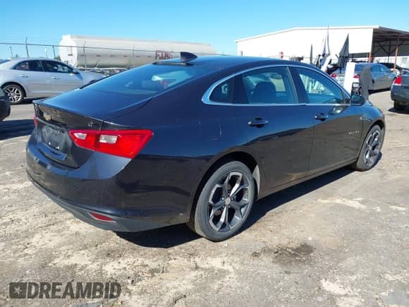 2023 Chevrolet Malibu LT z VIN 1G1ZD5ST0PF210517, wystawiony jako IAAI lot #43603730 z przebiegiem 76 940 mil mil oraz . Historia ofert i sprzedaży dostępna na DreamBid. Obrazek 4.