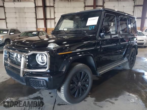 ✅ 2025 Mercedes-Benz G 550 • VIN: W1NWH1AB8SX003403 • Lot: 41318057. Listed on IAAI with 2,458 mi. Free auction sales archive from the USA and detailed vehicle history report at DreamBid. Image 2.