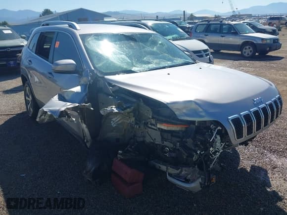 ✅ 2019 Jeep Cherokee Limited • VIN: 1C4PJMDX3KD303991 • Лот: 42664958. Опубликован ранее на IAAI с пробегом Не указан. Бесплатный доступ к архиву аукционных продаж из США и подробный отчёт об истории автомобиля на DreamBid. Изображение 6.