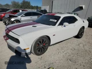 ✅ 2014 Dodge Challenger SRT-8 • VIN: 2C3CDYCJ4EH101599 • Lot: 87943745. Wystawiony na Copart z przebiegiem 74 407 mil. Bezpłatny archiwum sprzedaży aukcyjnych z USA i szczegółowy raport historii pojazdu na DreamBid. Zdjęcie 1.