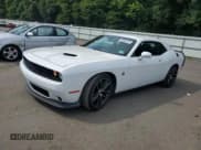 ✅ 2016 Dodge Challenger R/T Scat Pack • VIN: 2C3CDZFJ0GH338627 • Lot: 63824744. Wystawiony na Copart z przebiegiem 92 431 mil. Bezpłatny archiwum sprzedaży aukcyjnych z USA i szczegółowy raport historii pojazdu na DreamBid. Zdjęcie 1.