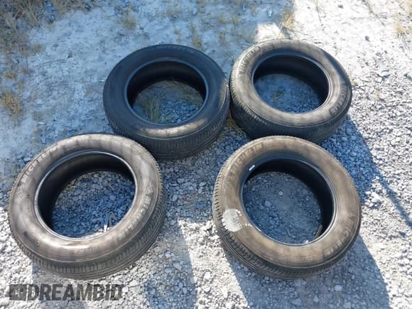 ✅ 2017 Ford Transit • VIN: 1FTYE1ZM7HKA29821 • Lot: 37636537. Wystawiony na IAAI z przebiegiem 76 804 mil. Bezpłatny archiwum sprzedaży aukcyjnych z USA i szczegółowy raport historii pojazdu na DreamBid. Zdjęcie 12.