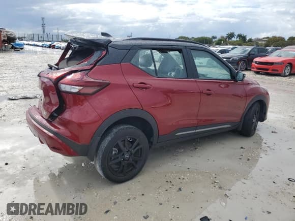 ✅ 2022 Nissan Kicks SR • VIN: 3N1CP5DV8NL520925 • Лот: 52359715. Опубликован ранее на Copart с пробегом 29 817 миль. Бесплатный доступ к архиву аукционных продаж из США и подробный отчёт об истории автомобиля на DreamBid. Изображение 3.
