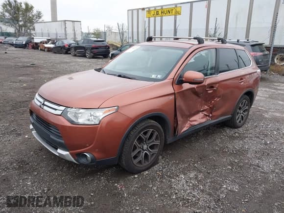 ✅ 2015 Mitsubishi Outlander GT • VIN: JA4JZ4AX9FZ007640 • Лот: 43746574. Опубликован ранее на IAAI с пробегом 145 994 миль. Бесплатный доступ к архиву аукционных продаж из США и подробный отчёт об истории автомобиля на DreamBid. Изображение 2.