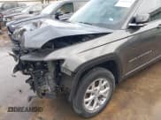 ✅ 2022 Jeep Grand Cherokee Limited • VIN: 1C4RJGBG6N8570889 • Lot: 43619734. Listed on IAAI with 42,039 mi. Free auction sales archive from the USA and detailed vehicle history report at DreamBid. Image 19.